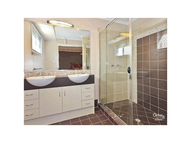 9 Sam Place, Thornlands QLD 4164