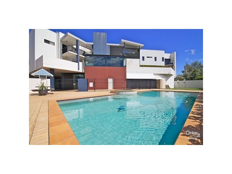 13/2 Masthead Dr, Raby Bay QLD 4163