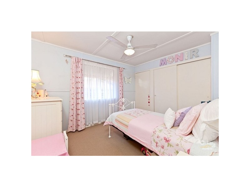 11 Collingwood Road, Birkdale QLD 4159