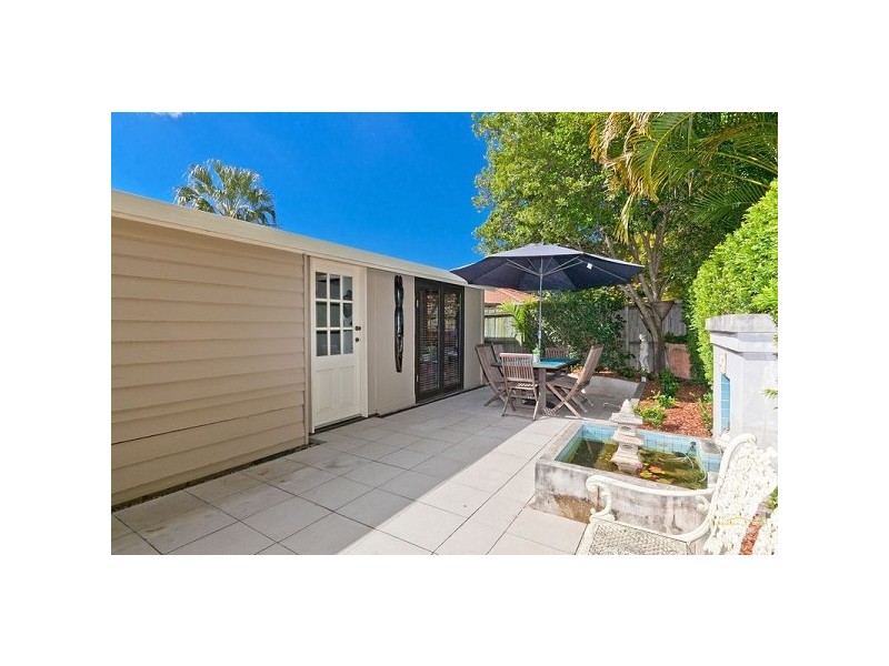 11 Collingwood Road, Birkdale QLD 4159