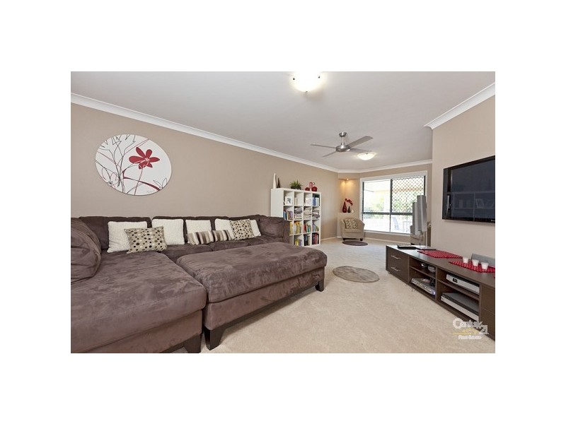 4 Veitch Close, Wellington Point QLD 4160