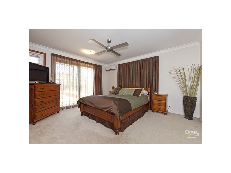 4 Veitch Close, Wellington Point QLD 4160