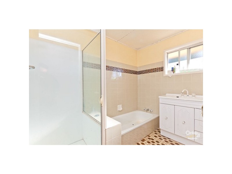 9 Dreveson Avenue, Cleveland QLD 4163