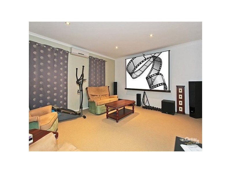 9 Sam Place, Thornlands QLD 4164