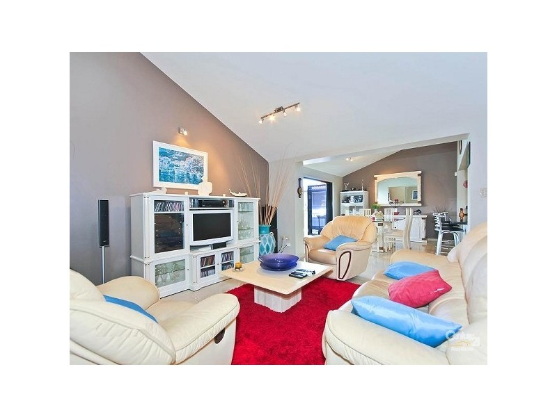 6 Bollard Court, Raby Bay QLD 4163