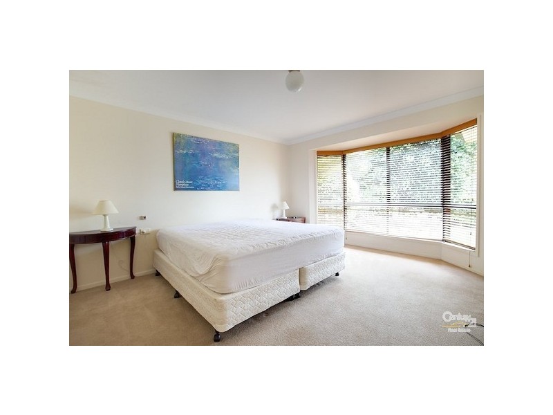 9 Brampton Cl, Redland Bay QLD 4165