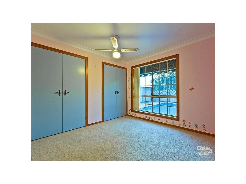 49 Winborne Rd, Alexandra Hills QLD 4161