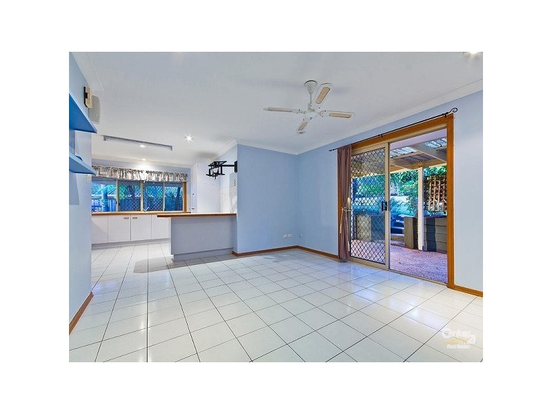 49 Winborne Rd, Alexandra Hills QLD 4161