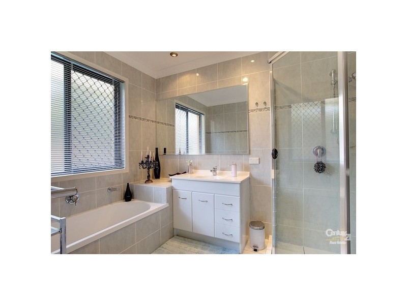 1 SERENE PLACE, Birkdale QLD 4159