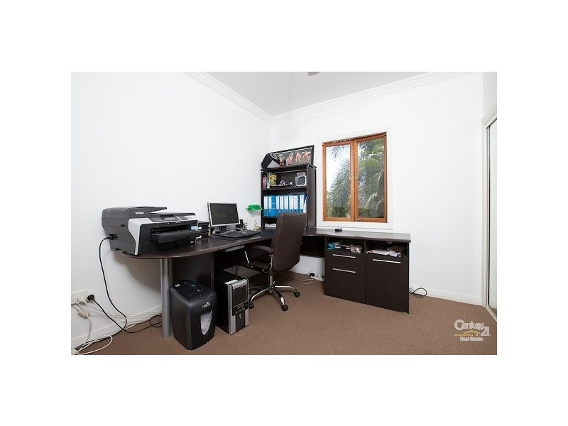 35 Collingwood Rd, Birkdale QLD 4159