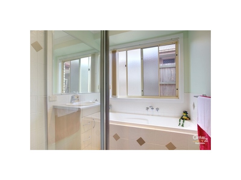 3 Tom Place, Birkdale QLD 4159