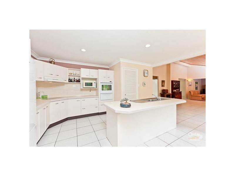 5 Plover Drv, Thornlands QLD 4164