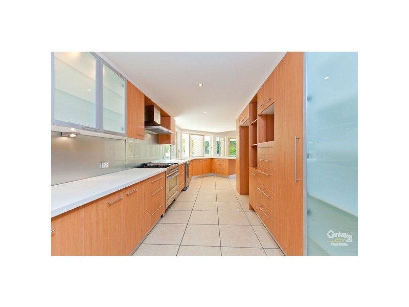 8 Mossip Crt, Wellington Point QLD 4160