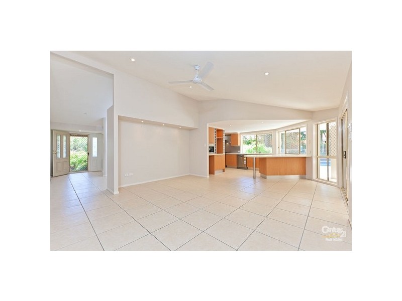 8 Mossip Crt, Wellington Point QLD 4160