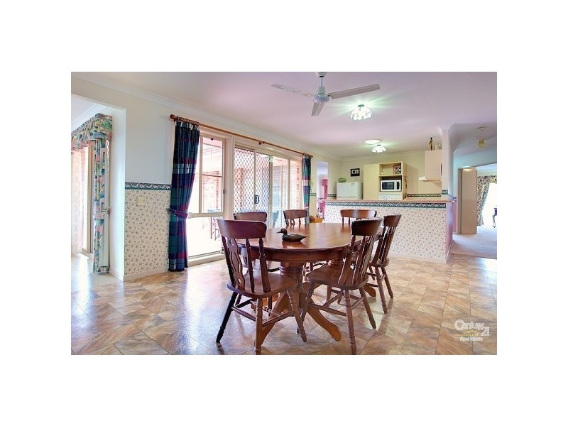 8 Gregory Ct, Cleveland QLD 4163