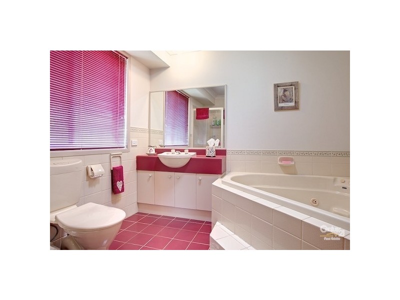 8 Gregory Ct, Cleveland QLD 4163