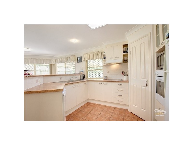 6 Tiffany Crt, Wellington Point QLD 4160