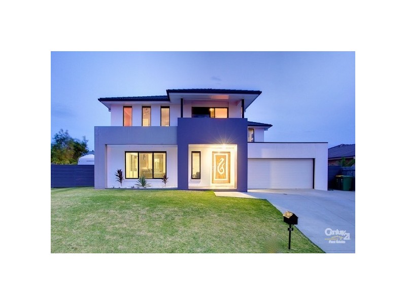 11 Ebony Cres, Redland Bay QLD 4165