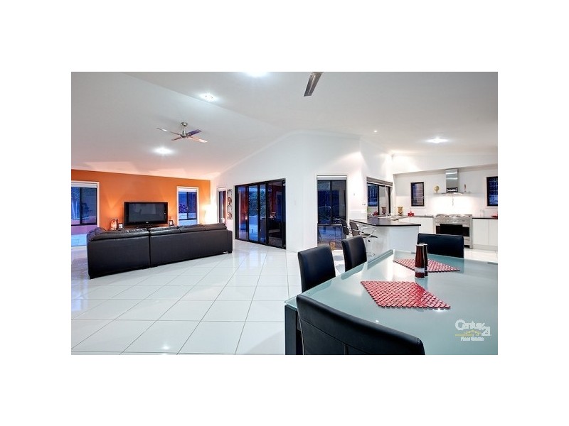 11 Ebony Cres, Redland Bay QLD 4165