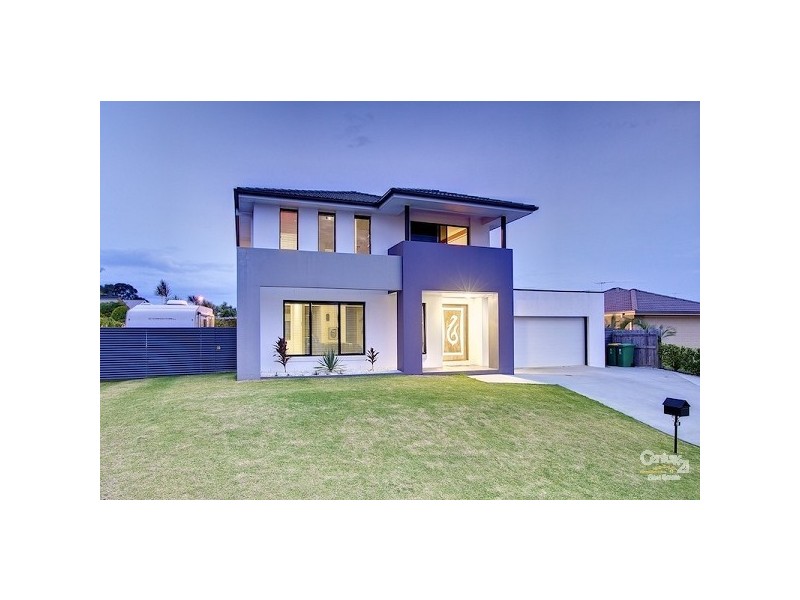 11 Ebony Cres, Redland Bay QLD 4165