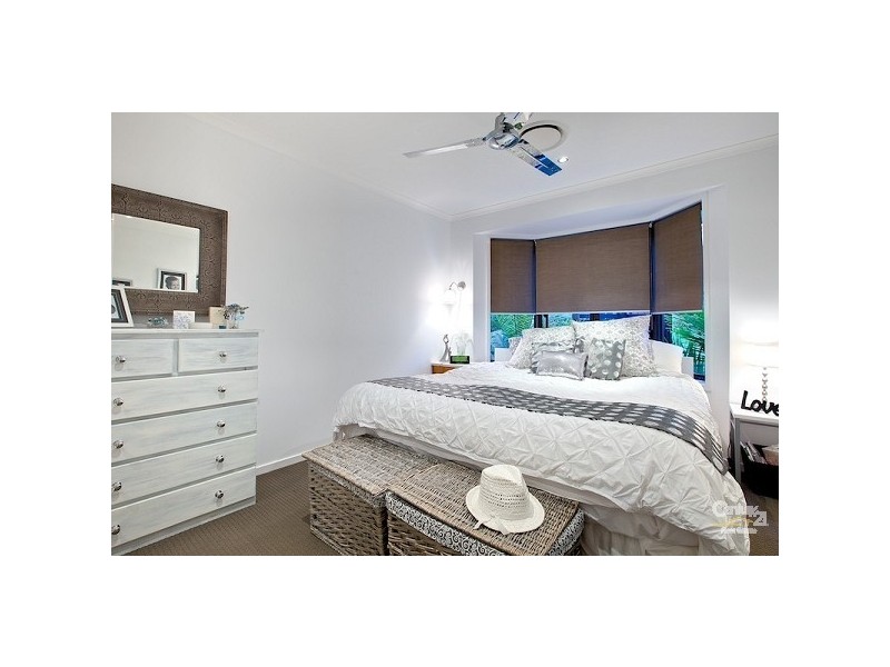 19 Thistle Street, Ormiston QLD 4160