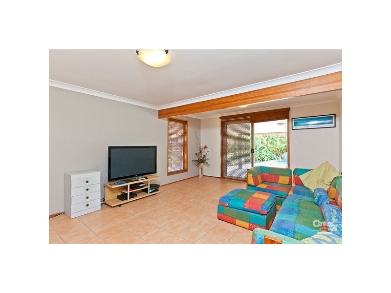 58 Anchorage Drv, Raby Bay QLD 4163