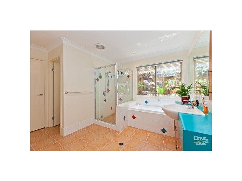 46 Sunnybay Drv, Birkdale QLD 4159