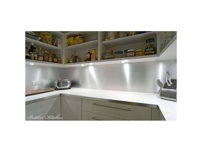 4 PARNKA STREET, Wellington Point QLD 4160