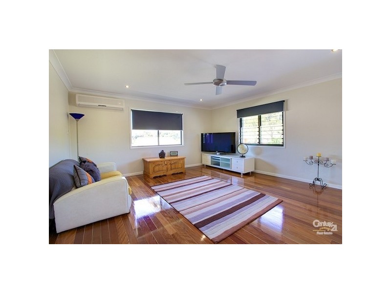 4 PARNKA STREET, Wellington Point QLD 4160