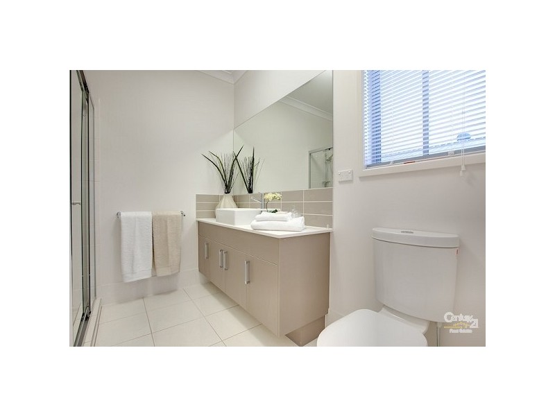 10 Shamrock St, Ormiston QLD 4160