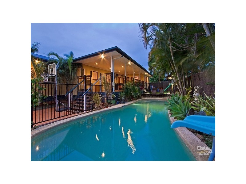 35 Collingwood Rd, Birkdale QLD 4159
