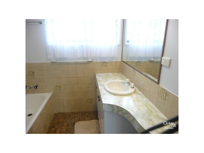 17 Kenton St, Alexandra Hills QLD 4161