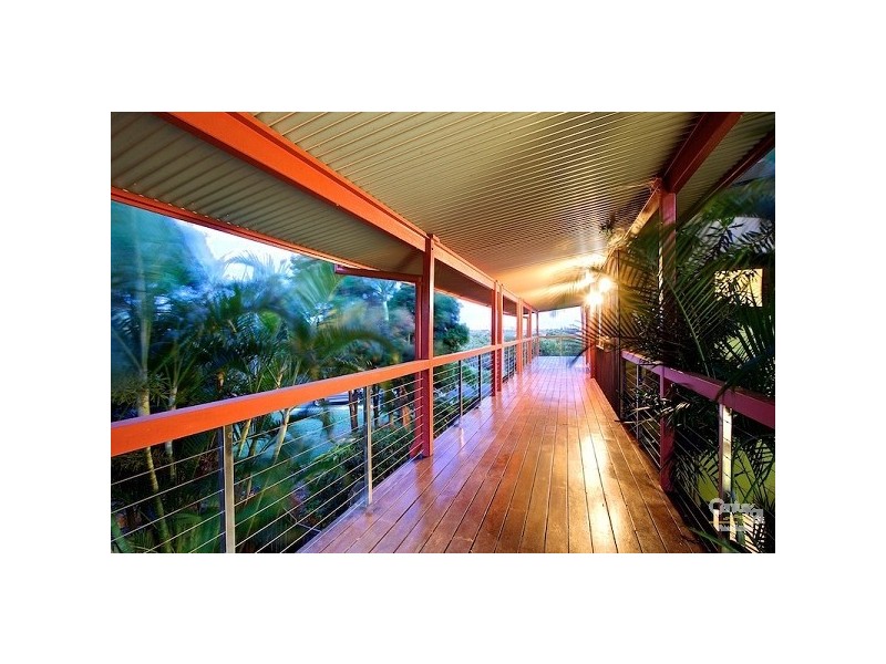 42 Raby Esp, Ormiston QLD 4160