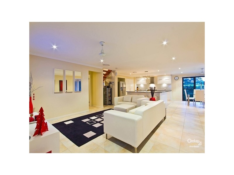 12 Ebony Crescent, Redland Bay QLD 4165