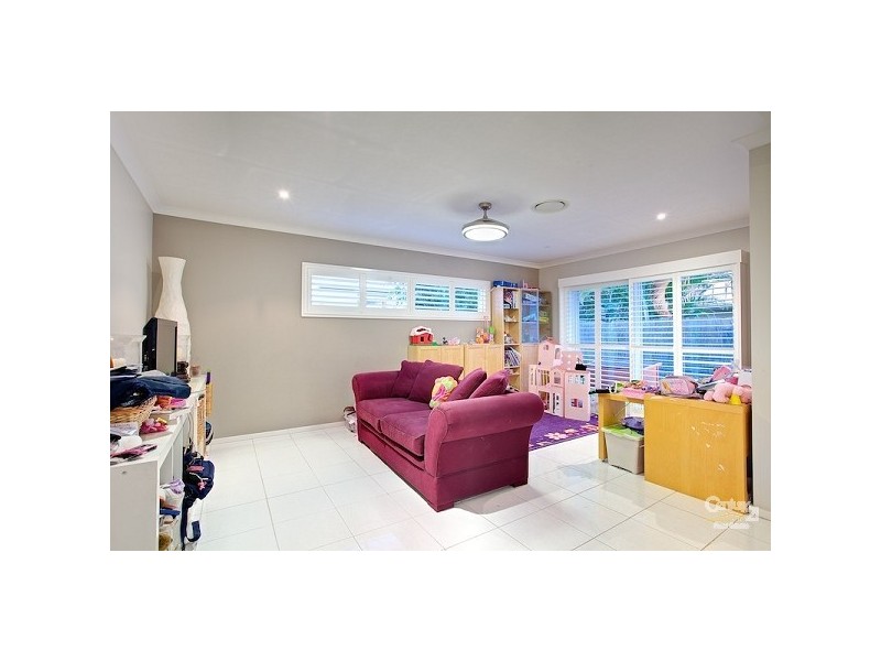 37 Allan Day Dr, Wellington Point QLD 4160
