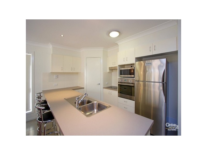 2/124 Beach Street, Cleveland QLD 4163