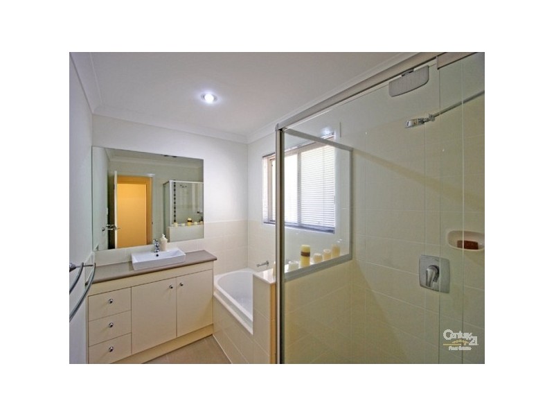 2/124 Beach Street, Cleveland QLD 4163