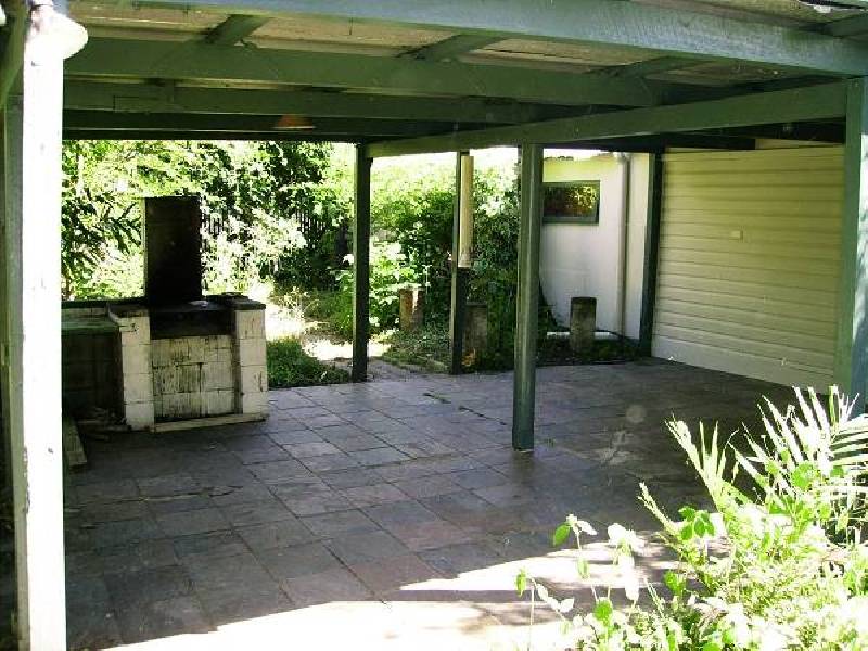 121 Anzac Avenue, Marian QLD 4753