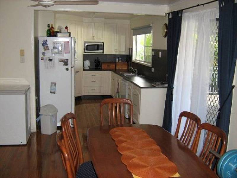 35 Brock Crescent, Dysart QLD 4745