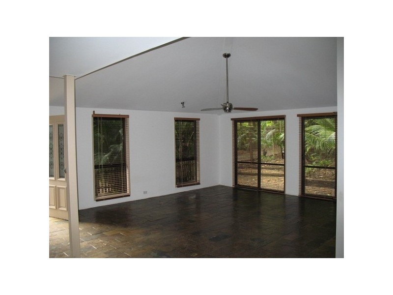 94 Waverley Street, Bucasia QLD 4750