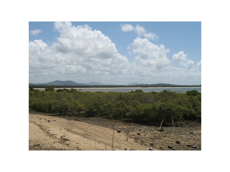 45 Slade Esplanade, Slade Point QLD 4740