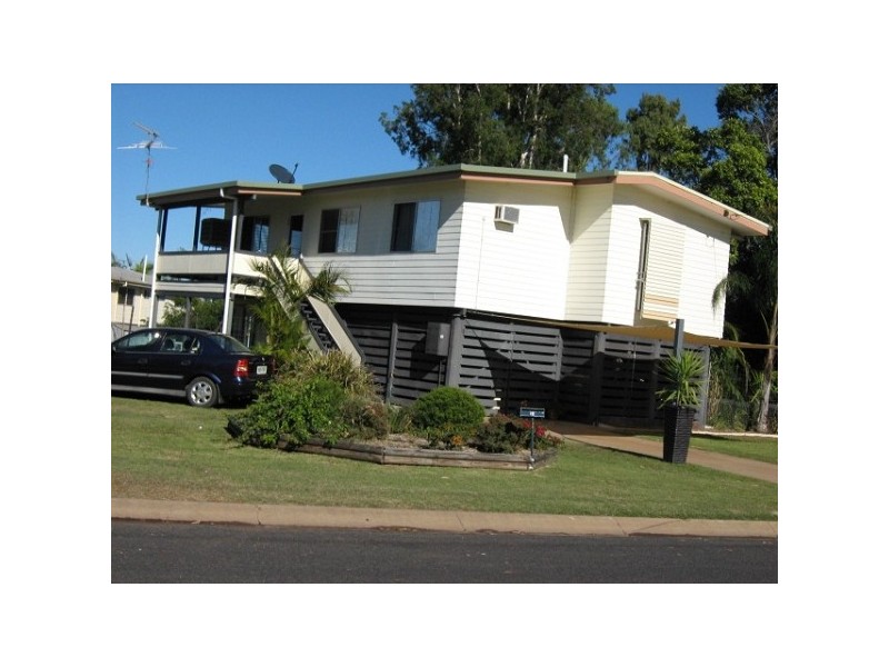 18 Barraclough Crescent, Moranbah QLD 4744