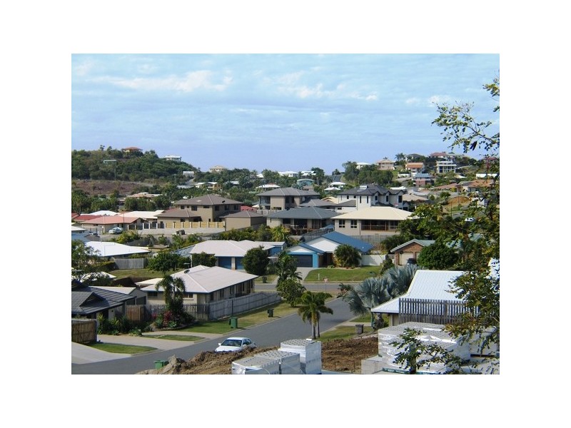 16 Cosford Drive, Eimeo QLD 4740