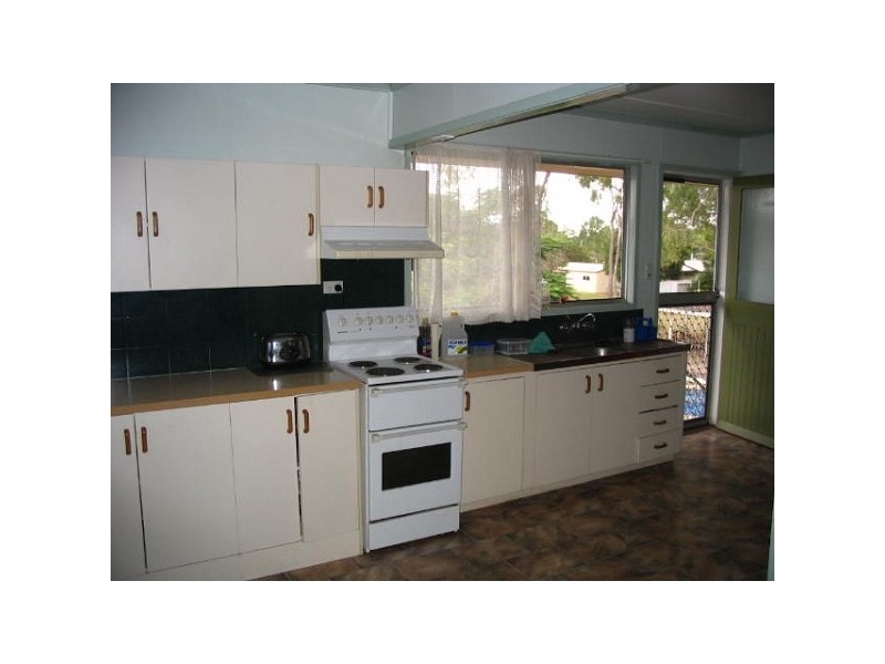 13 Belshore Street, Moranbah QLD 4744