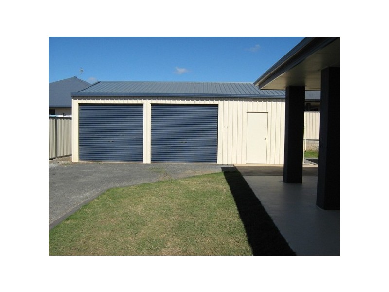 20 Norton Court, Moranbah QLD 4744