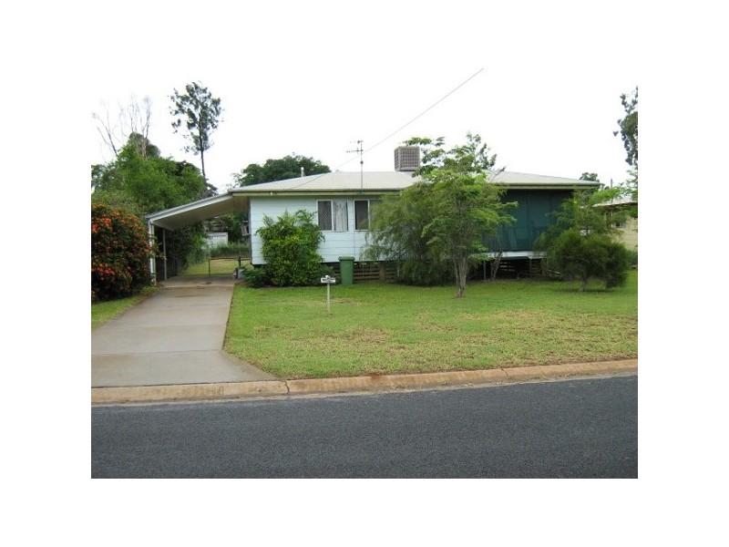 8 Mackay Street, Moranbah QLD 4744