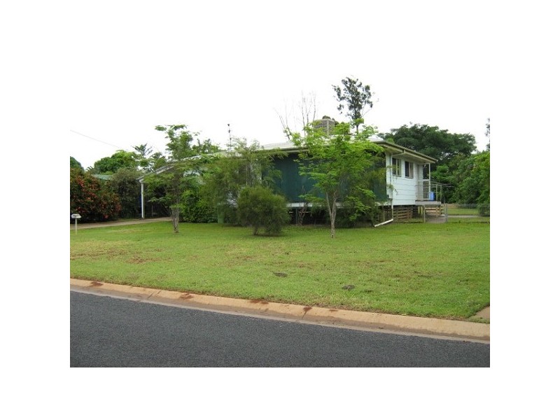 8 Mackay Street, Moranbah QLD 4744