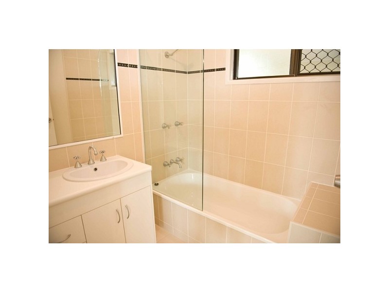 15 Heaths Road, Mount Pleasant QLD 4740