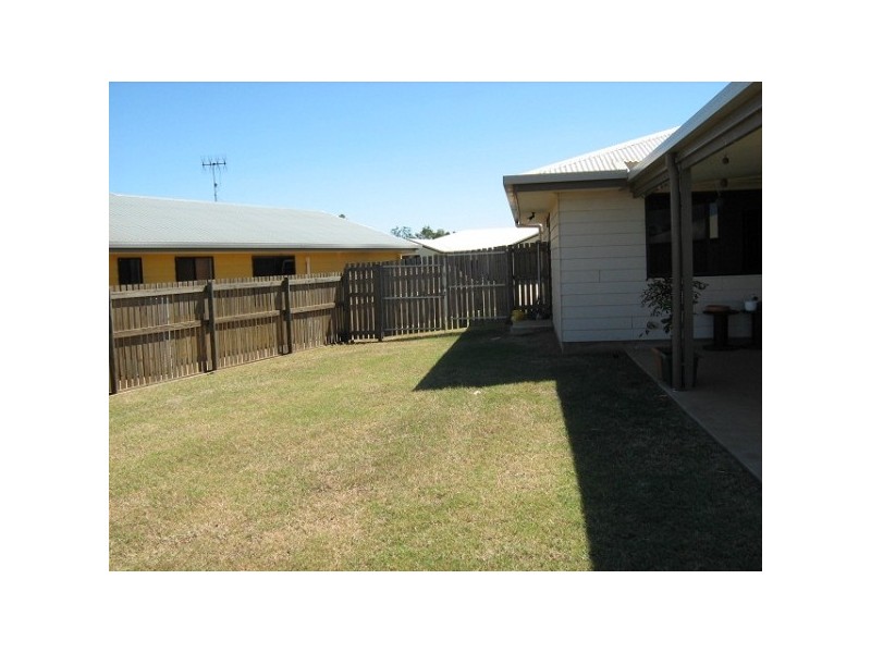 24 Savannah Drive, Moranbah QLD 4744
