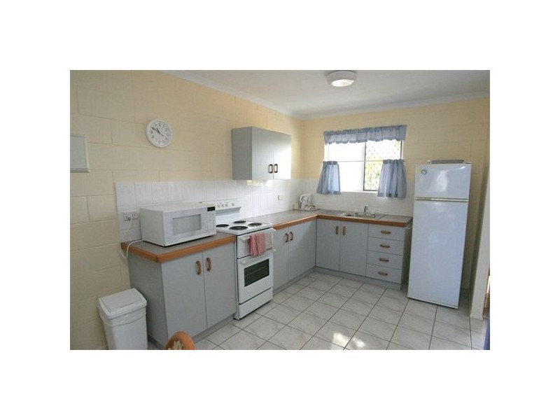 Unit 2/2 Coral Drive, Blacks Beach, Blacks Beach QLD 4740